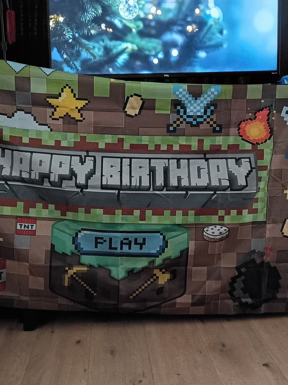 Pixel Game-Style Happy Birthday Table Cover - Green